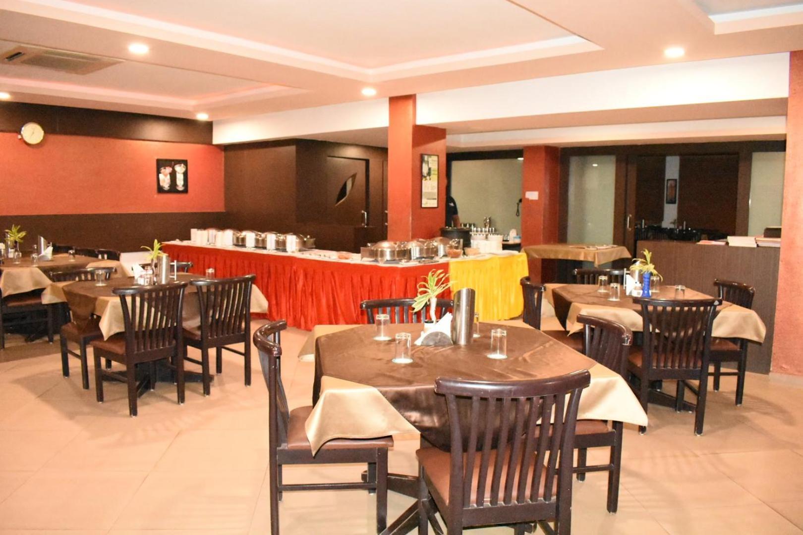 Goverdhan Greens Resort Dwarka L Hotels In Dwarka Εξωτερικό φωτογραφία
