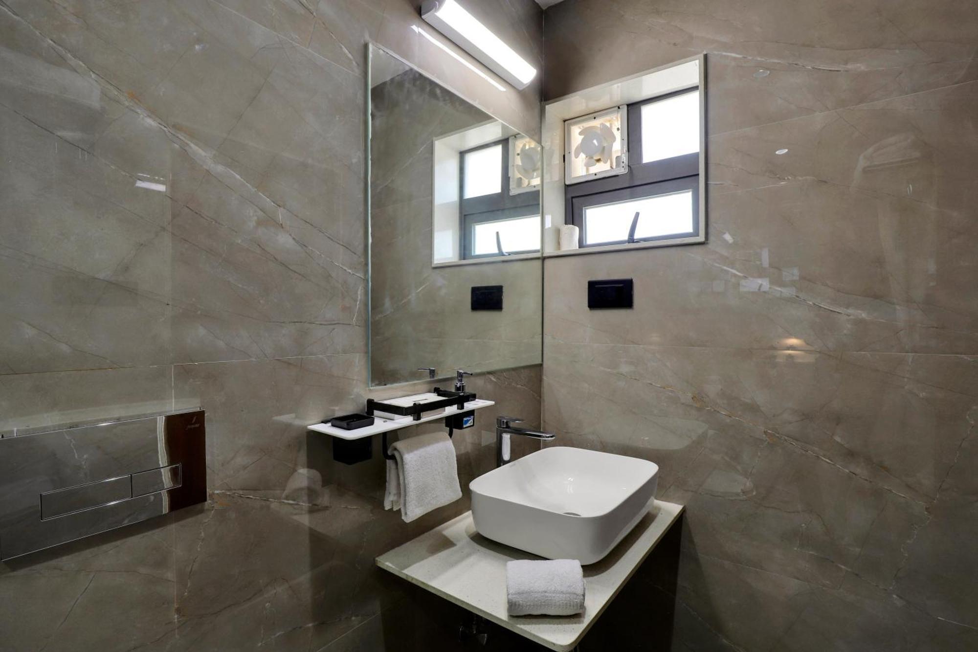 Goverdhan Greens Resort Dwarka L Hotels In Dwarka Εξωτερικό φωτογραφία