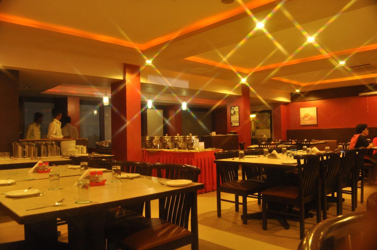 Goverdhan Greens Resort Dwarka L Hotels In Dwarka Εξωτερικό φωτογραφία