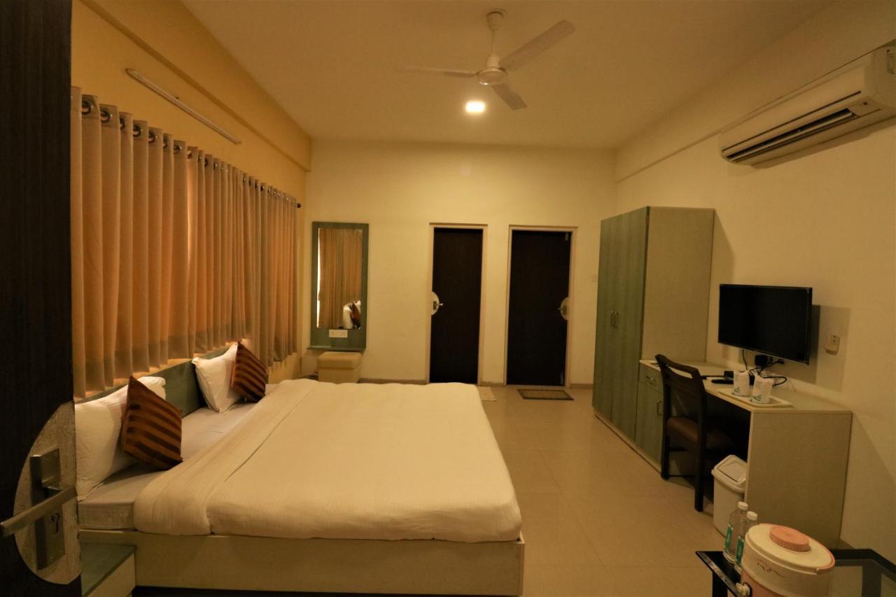 Goverdhan Greens Resort Dwarka L Hotels In Dwarka Εξωτερικό φωτογραφία