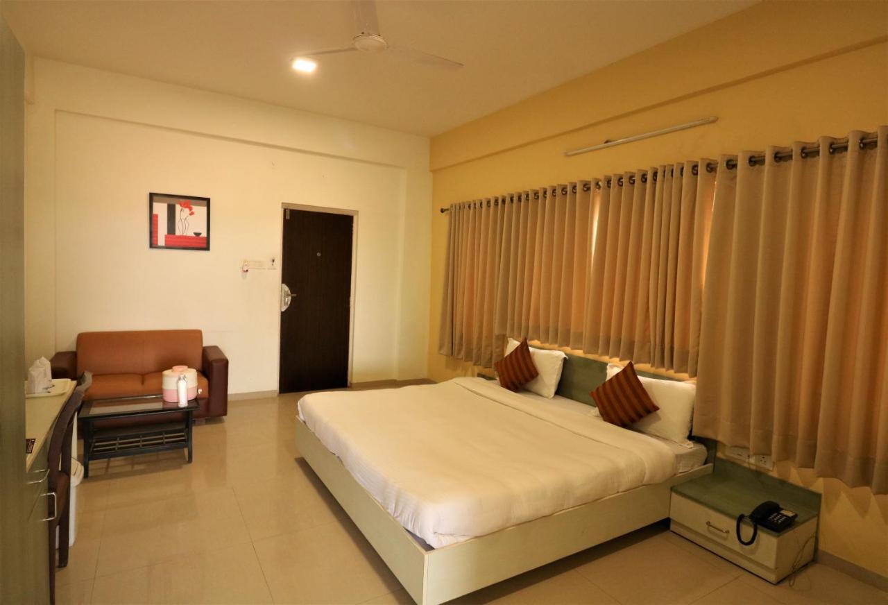 Goverdhan Greens Resort Dwarka L Hotels In Dwarka Εξωτερικό φωτογραφία