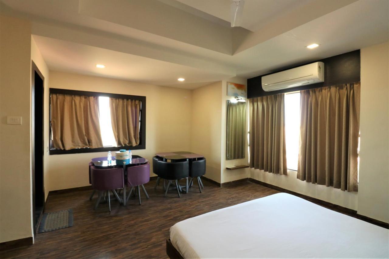 Goverdhan Greens Resort Dwarka L Hotels In Dwarka Εξωτερικό φωτογραφία